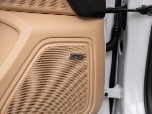 New 2026 Porsche Macan image 12