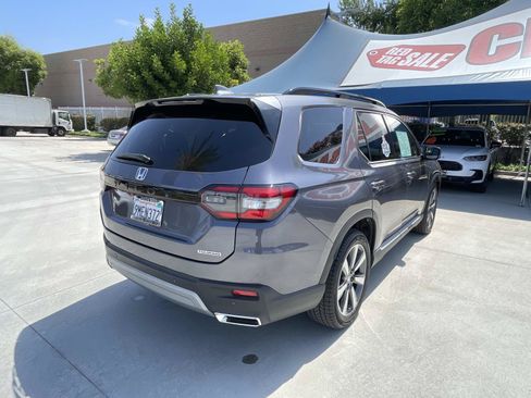 Certified 2024 Honda Pilot Touring image 27