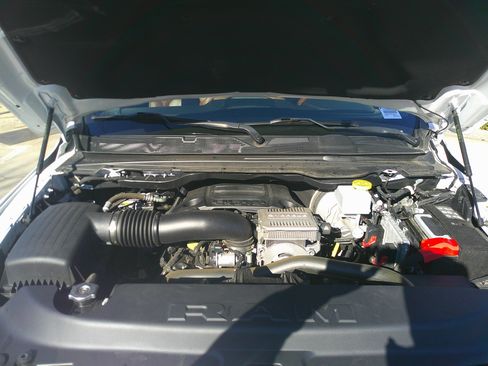 Used 2022 RAM 1500 Limited w/ Bed Utility Group image 34