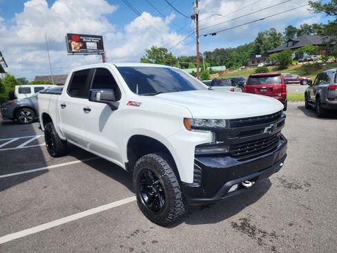 Used 2021 Chevrolet Silverado 1500 LT Trail Boss w/ Convenience Package II AWD/4WD image 8