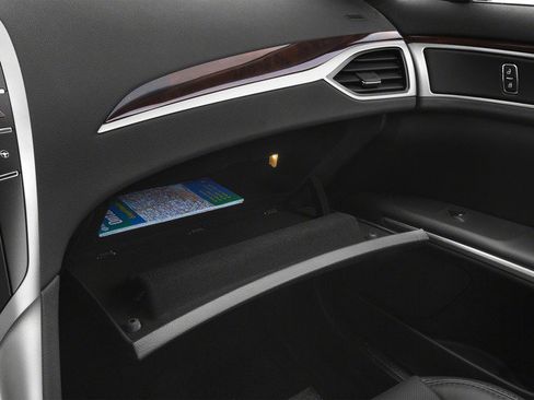 Used 2016 Lincoln MKZ Hybrid w/ Equipment Group 600A Reserve FWD image 16