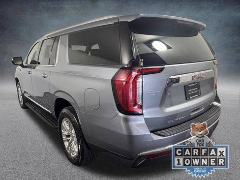 Used 2022 GMC Yukon XL SLT AWD/4WD image 4