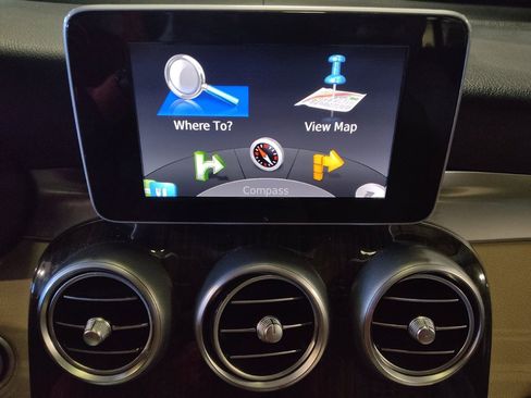 Used 2017 Mercedes-Benz GLC 300 4MATIC w/ Premium 1 Package image 25