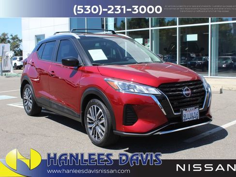 Used 2024 Nissan Kicks SV w/ Exterior Package FWD image 5