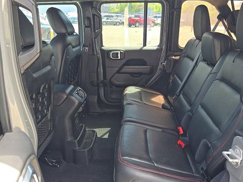 Used 2021 Jeep Wrangler Unlimited Rubicon AWD/4WD image 10