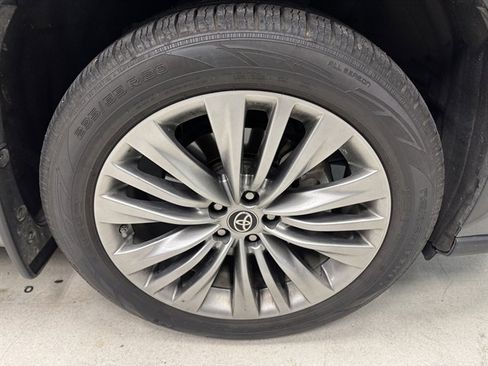 Used 2021 Toyota Highlander Platinum image 9