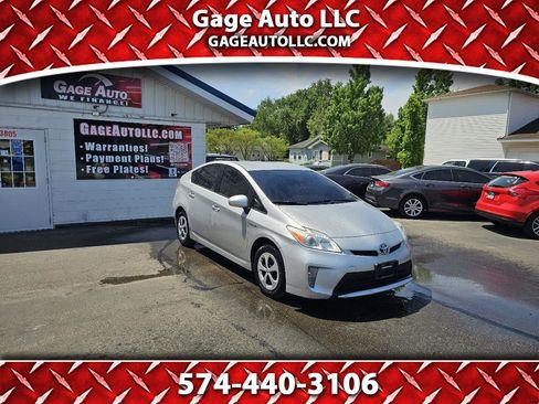 Used 2012 Toyota Prius Two w/ Preferred Accessory Pkg FWD image 1