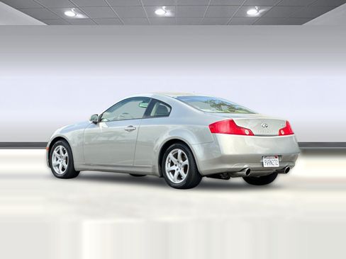 Used 2003 INFINITI G35 Coupe w/ Premium Pkg RWD image 3