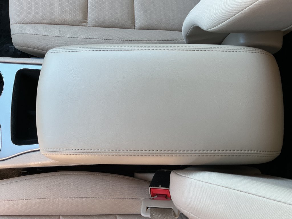 Certified 2022 Jeep Grand Cherokee Laredo E w/ Security & Convenience Group AWD/4WD image 30