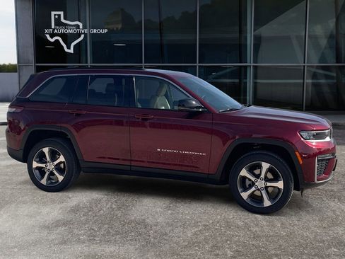 New 2026 Jeep Grand Cherokee Limited image 2
