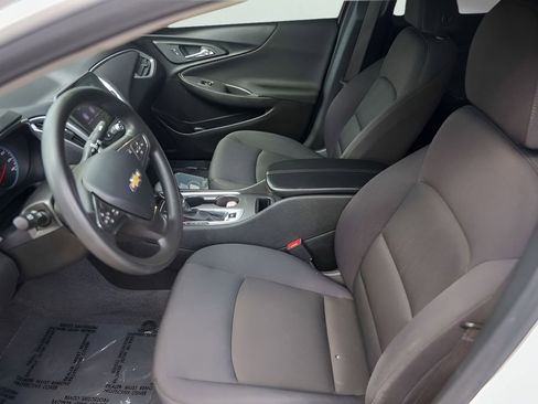 Used 2024 Chevrolet Malibu LT image 12