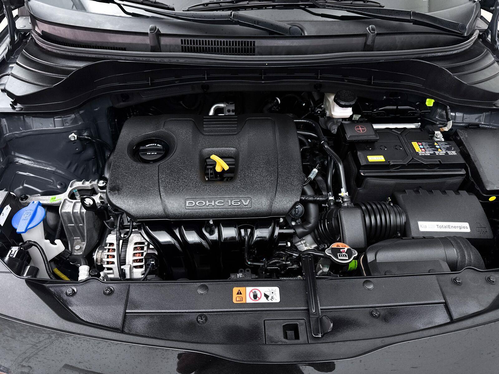 Used 2025 Kia Soul LX w/ LX Technology Package FWD image 7
