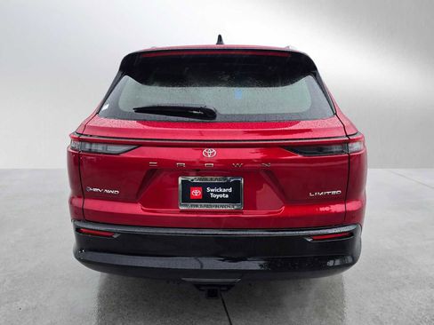 New 2026 Toyota Crown Signia image 4