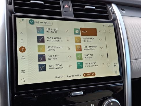 New 2026 Land Rover Discovery Limited Edition image 9