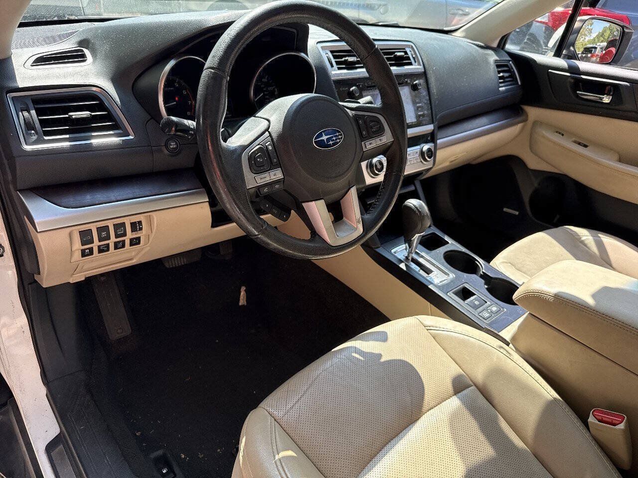 Used 2017 Subaru Outback 2.5i Limited AWD/4WD image 12