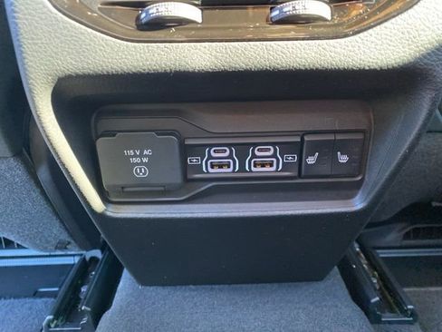 New 2025 Jeep Grand Cherokee Limited image 42