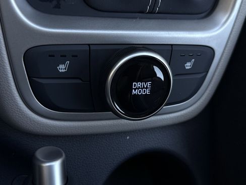 New 2026 Hyundai Venue SEL FWD image 22