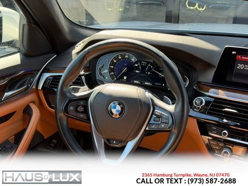 Used 2019 BMW 530i xDrive w/ Convenience Package AWD/4WD image 27