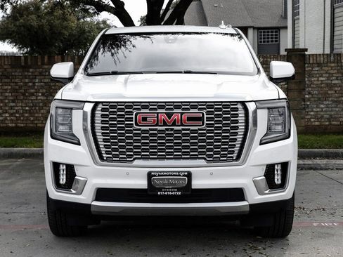Used 2022 GMC Yukon XL Denali image 6