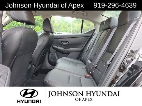 Used 2022 Nissan Sentra SR w/ SR Premium Package FWD image 31