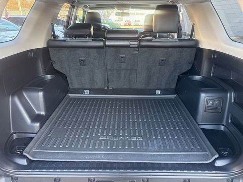 Used 2018 Toyota 4Runner SR5 Premium image 26