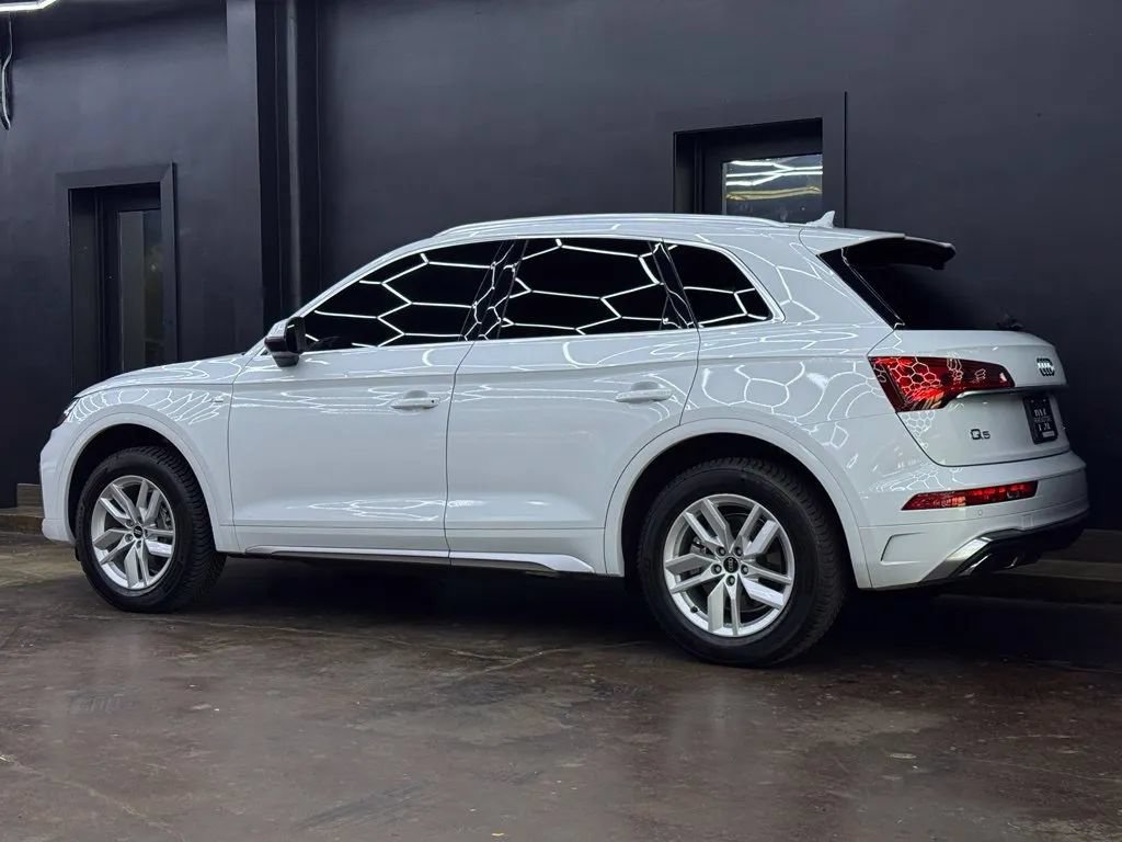 Used 2022 Audi Q5 2.0T Premium AWD/4WD image 2