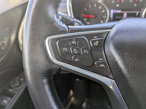 Used 2018 Chevrolet Equinox Premier image 31