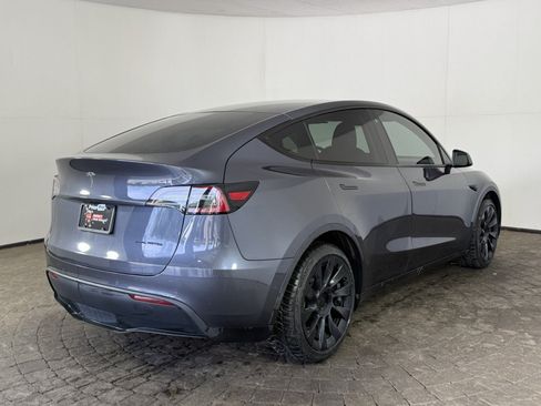 Used 2020 Tesla Model Y Long Range AWD/4WD image 9