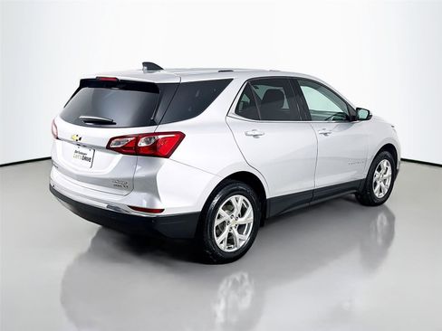 Used 2019 Chevrolet Equinox LT image 9