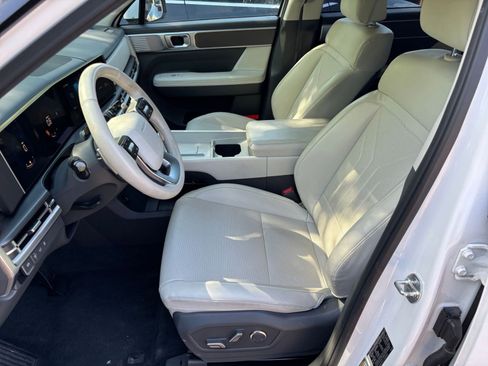 Used 2025 Hyundai Santa Fe SEL AWD/4WD image 28