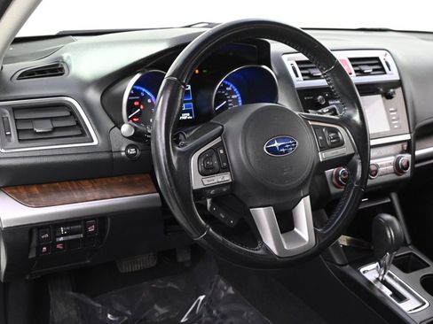 Used 2016 Subaru Outback 2.5i Limited image 11