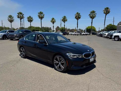 Used 2021 BMW 330i Sedan w/ Convenience Package RWD image 2