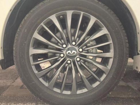 Used 2024 INFINITI QX80 Premium Select w/ Cargo Package image 12