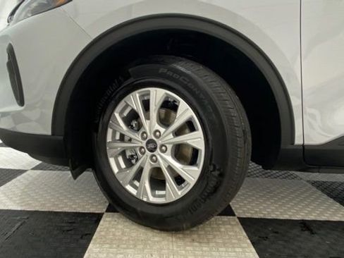 Used 2025 Ford Escape Active image 9