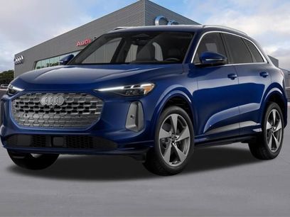 Used 2025 Audi Q5 Premium w/ Convenience Package