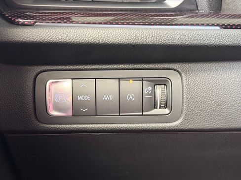 Used 2026 Chevrolet Traverse Z71 w/ Driver Confidence Package AWD/4WD image 44