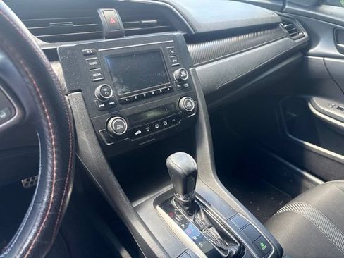 Used 2019 Honda Civic Sport image 10