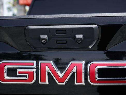 Used 2023 GMC Sierra 2500 AT4 AWD/4WD image 46