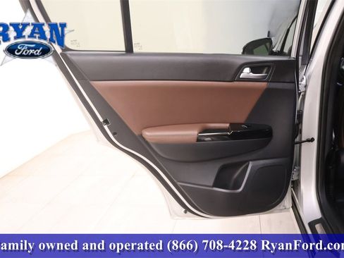 Used 2017 Kia Sportage SX image 11