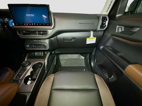 New 2025 Ford Bronco Sport Outer Banks w/ Sasquatch Outer Banks Package image 26