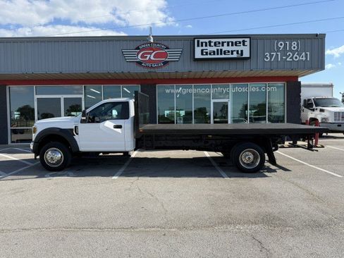 Used 2018 Ford F550 4x4 Regular Cab Super Duty image 11