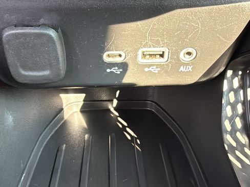 Used 2023 Chevrolet TrailBlazer ACTIV AWD/4WD image 16