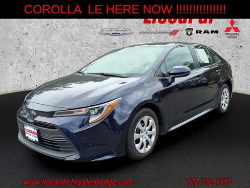 Used 2024 Toyota Corolla LE FWD image 3