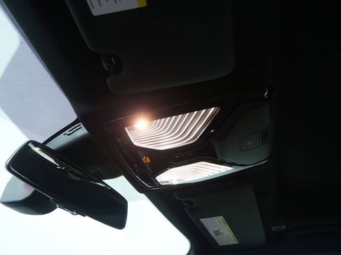 New 2026 BMW 330i xDrive Sedan w/ Premium Package image 19