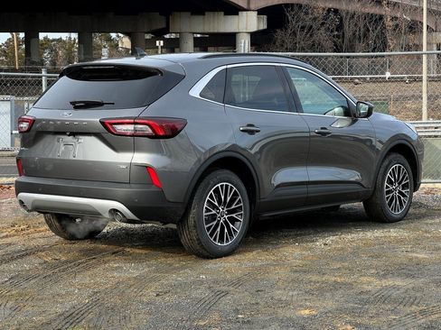 New 2026 Ford Escape SE image 4