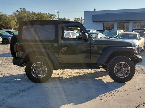 Used 2021 Jeep Wrangler Sport w/ Technology Group image 7
