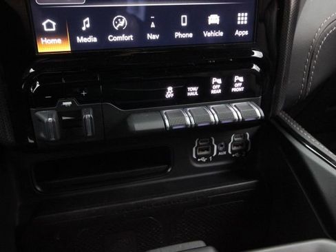 Used 2022 RAM 1500 Limited w/ Body-Colour Bumper Group AWD/4WD image 26