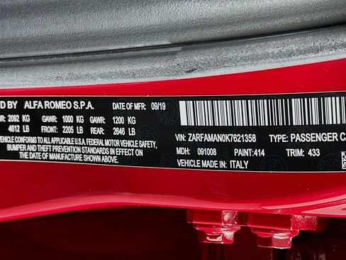 Used 2019 Alfa Romeo Giulia image 24