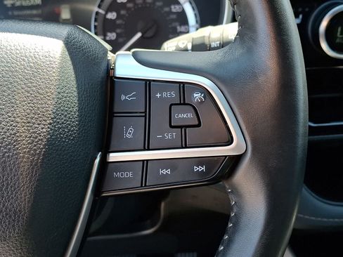 Certified 2024 Toyota Highlander XSE AWD/4WD image 28