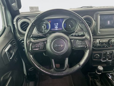 Used 2023 Jeep Wrangler Unlimited w/ Cold Weather Group image 17